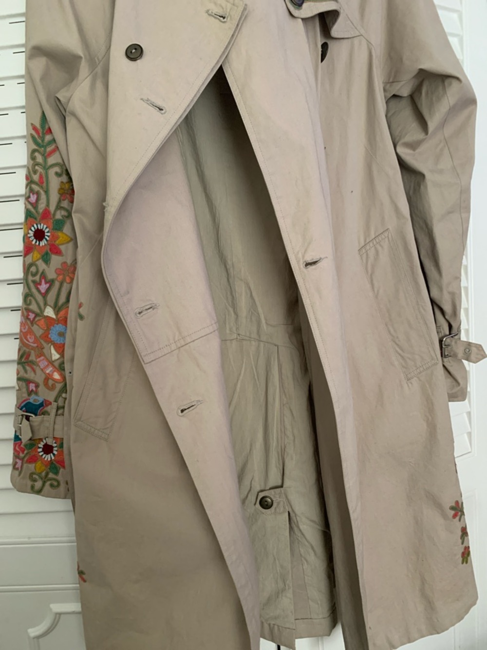 Calypso St. Barth Embroidered Beige Trench Coat with Floral Detail - Picture 10 of 15
